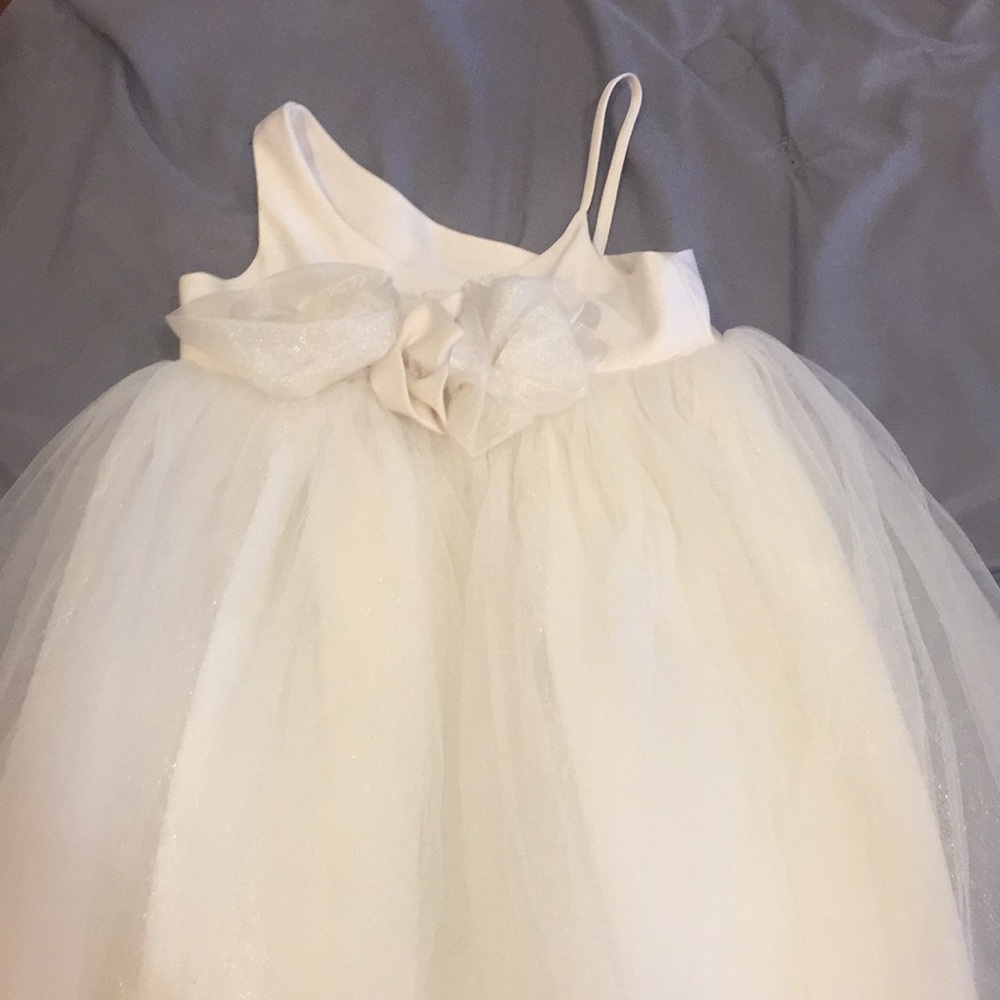SOLD.     Adorable flower girl dress